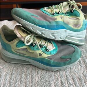 Nike Air Max Sneakers in Teal and Light Green